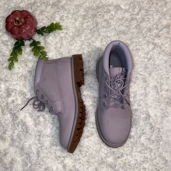 Timberlands - Picture 2 of 10